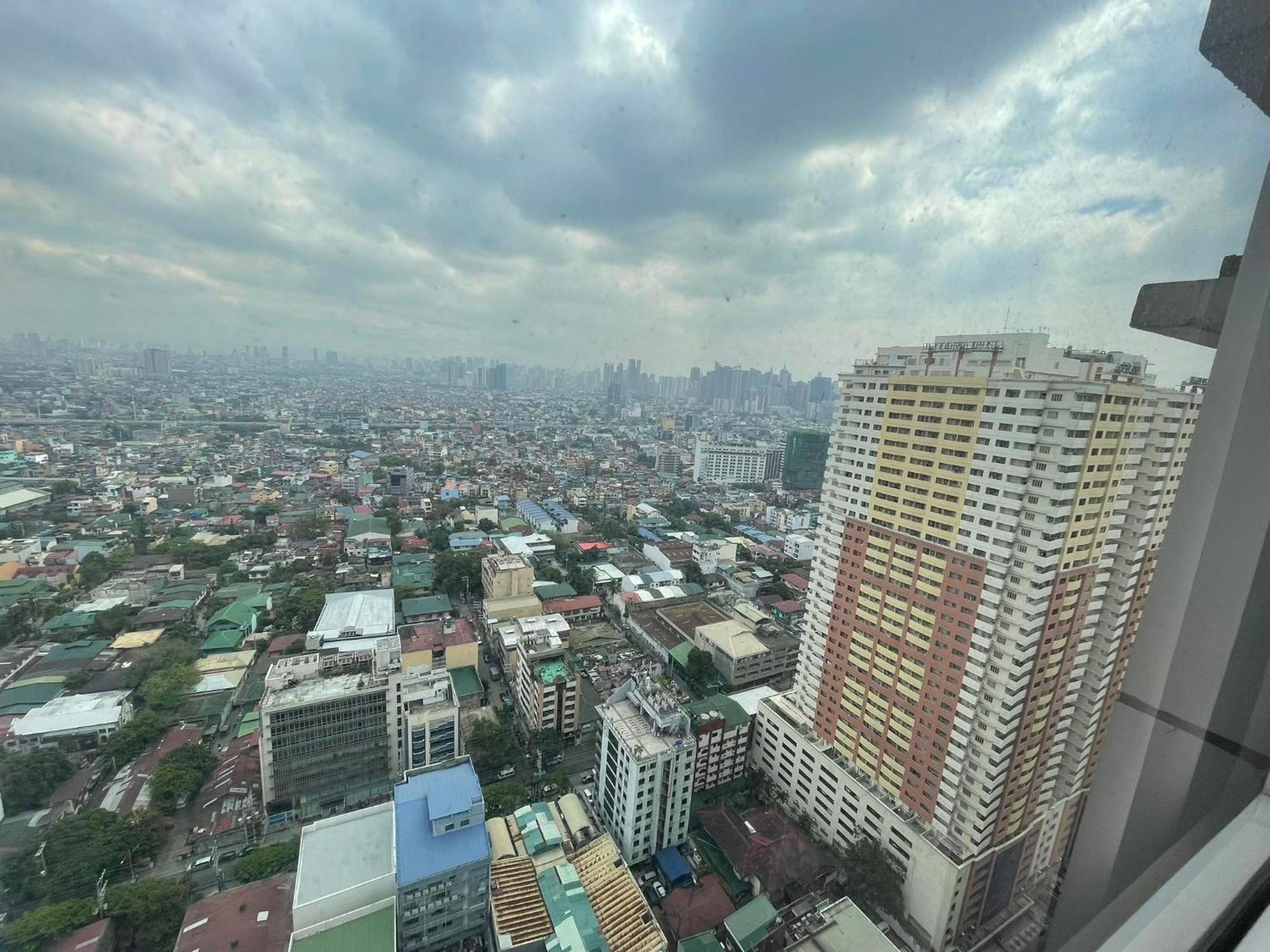 Apartemen studio 16 m² dengan 1 kamar mandi pribadi di Malate Manila Bagian luar foto