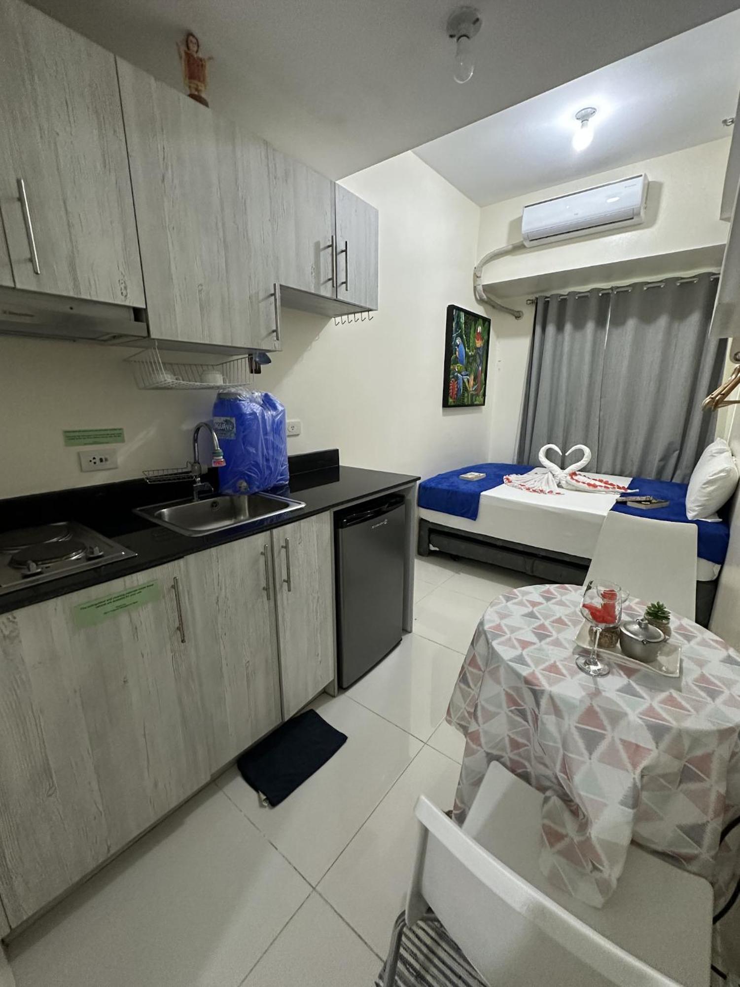 Apartemen studio 16 m² dengan 1 kamar mandi pribadi di Malate Manila Bagian luar foto