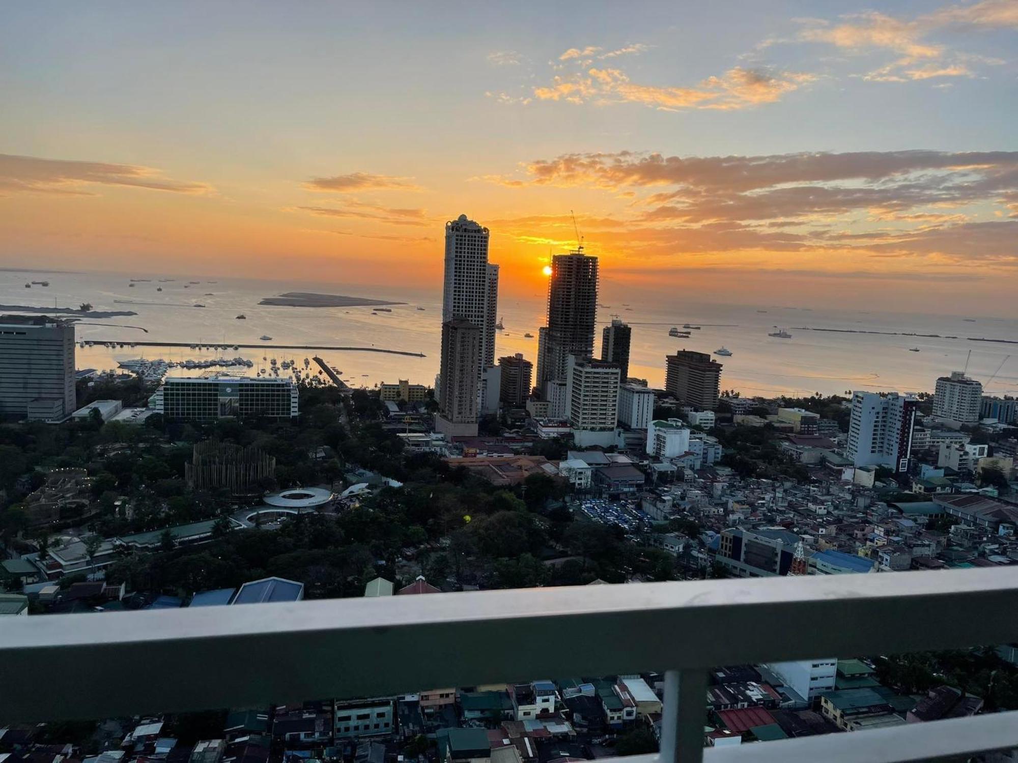 Apartemen studio 16 m² dengan 1 kamar mandi pribadi di Malate Manila Bagian luar foto
