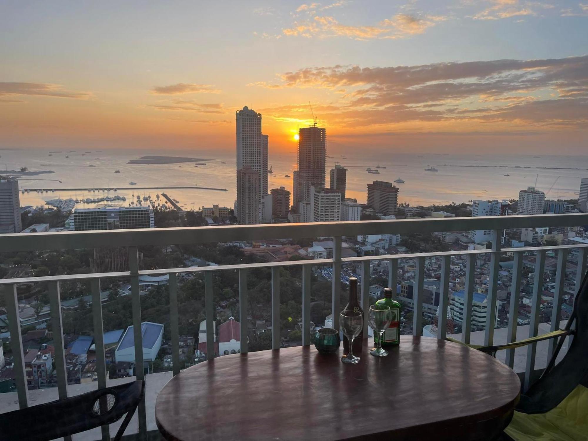 Apartemen studio 16 m² dengan 1 kamar mandi pribadi di Malate Manila Bagian luar foto