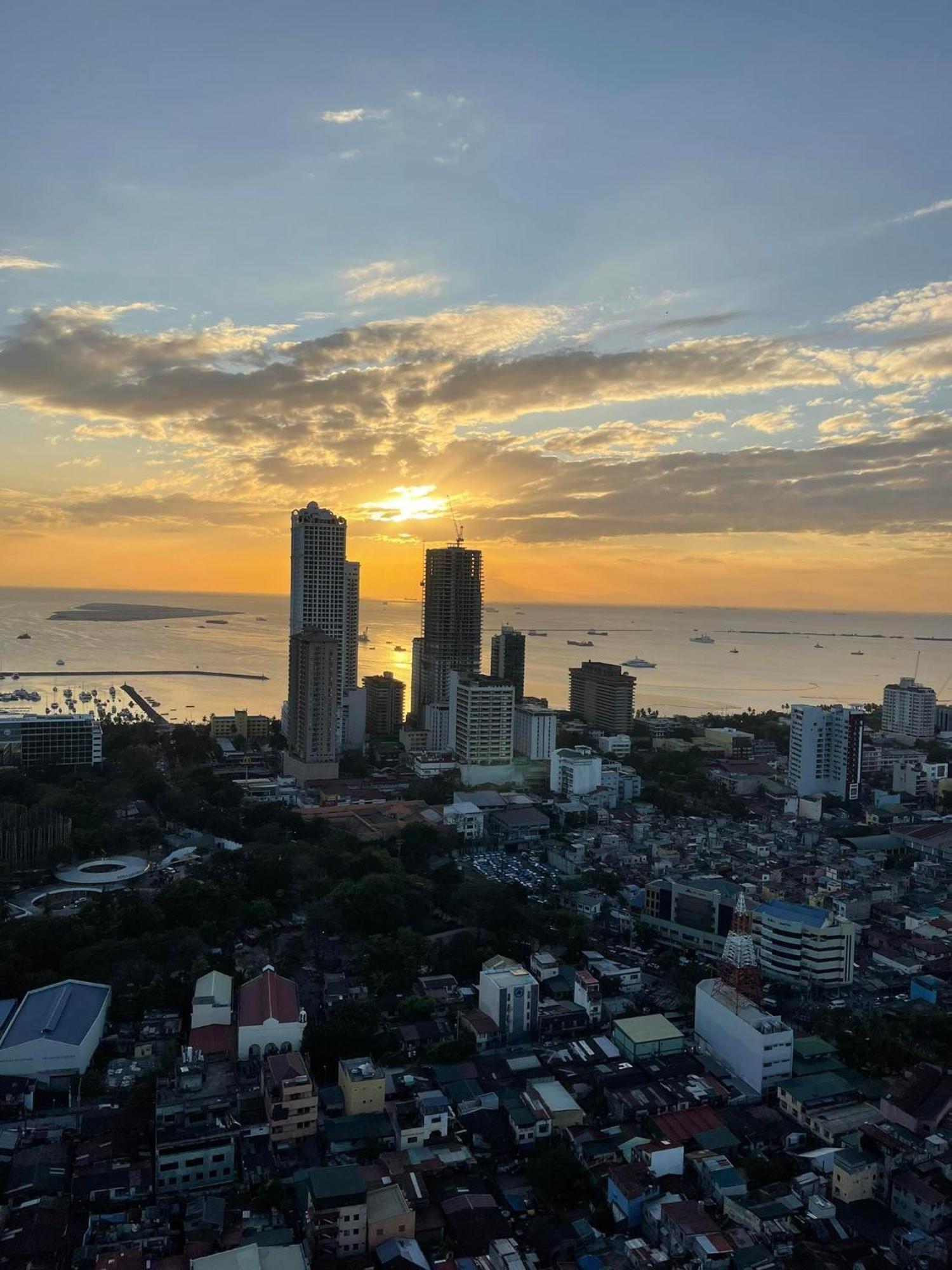 Apartemen studio 16 m² dengan 1 kamar mandi pribadi di Malate Manila Bagian luar foto