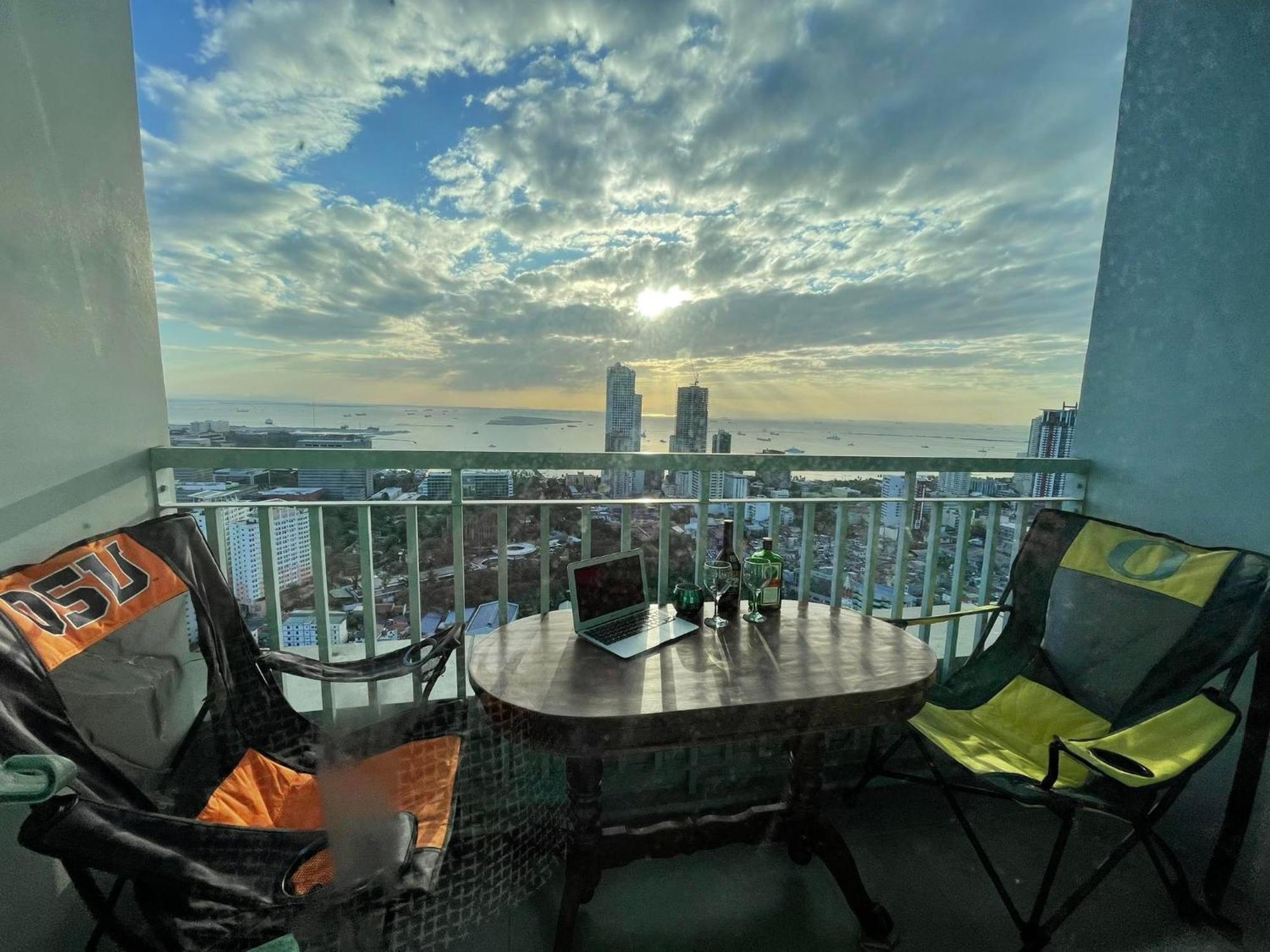 Apartemen studio 16 m² dengan 1 kamar mandi pribadi di Malate Manila Bagian luar foto